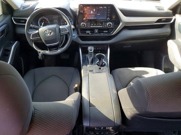 2020 TOYOTA HIGHLANDER