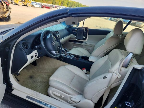 2013 LEXUS IS
