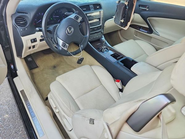 2013 LEXUS IS