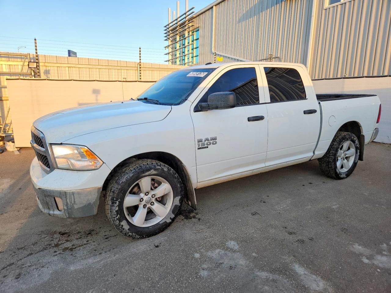 2023 RAM 1500 CLASSIC Tradesman — Front 3/4
