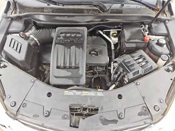 2017 CHEVROLET EQUINOX LT / FL — Engine bay