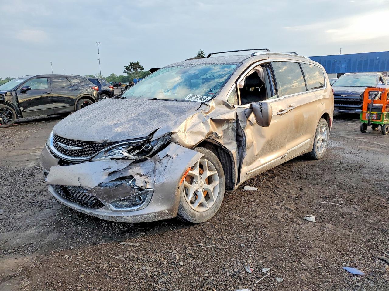 2017 CHRYSLER PACIFICA