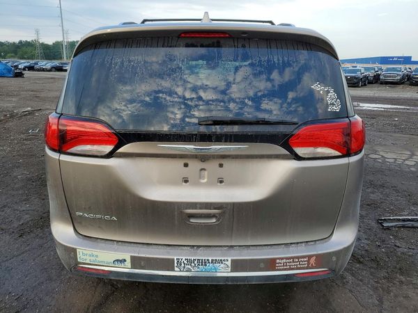 2017 CHRYSLER PACIFICA