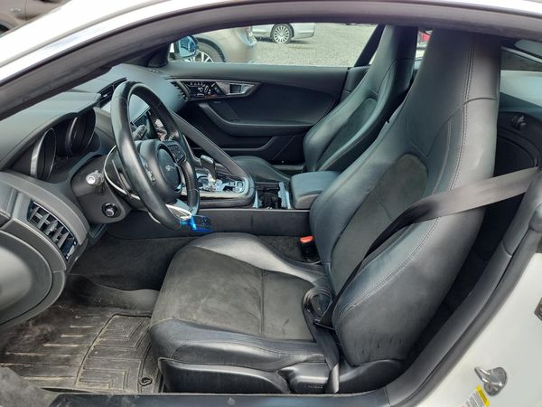 2016 JAGUAR F-TYPE — DENT