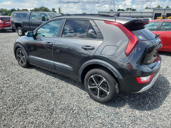 2023 KIA NIRO EX