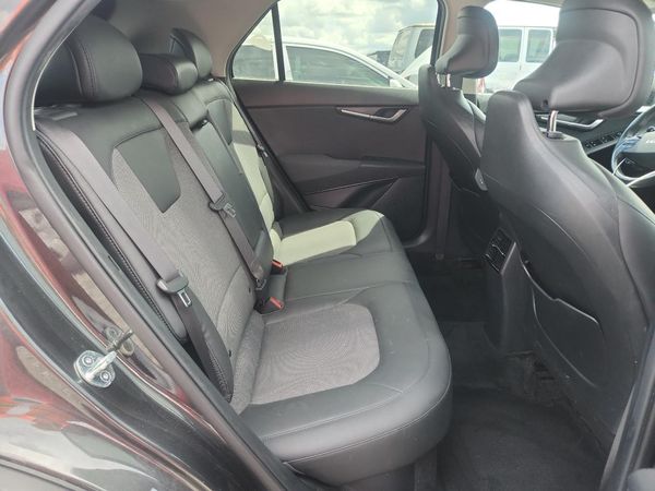 2023 KIA NIRO EX