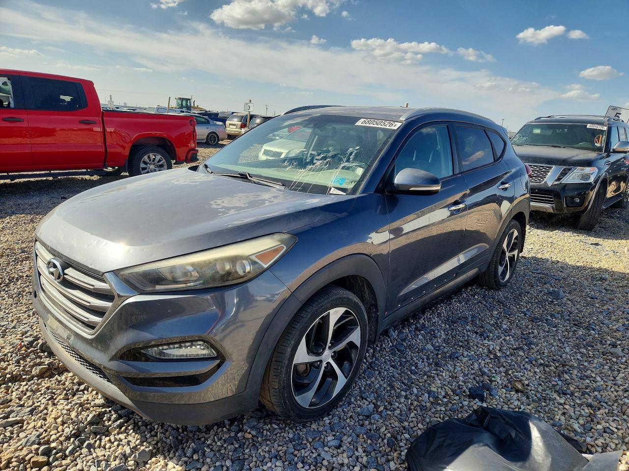 2016 HYUNDAI TUCSON — Front 3/4