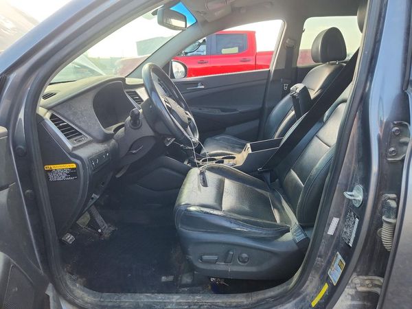2016 HYUNDAI TUCSON — DENT