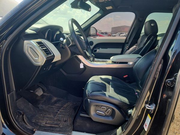 2014 LAND ROVER RANGEROVER HSE — DENT