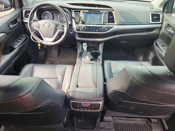 2019 TOYOTA HIGHLANDER