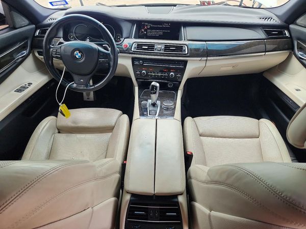 2015 BMW 740