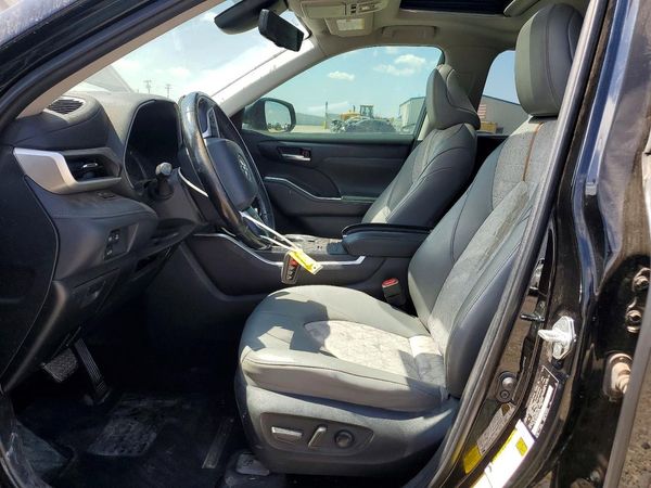 2022 TOYOTA HIGHLANDER Special Edition