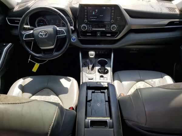 2022 TOYOTA HIGHLANDER Special Edition