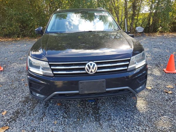 2018 VOLKSWAGEN TIGUAN SE, SEL