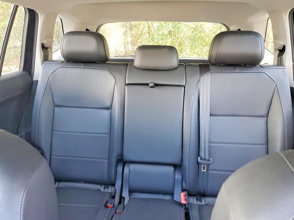 2018 VOLKSWAGEN TIGUAN SE, SEL