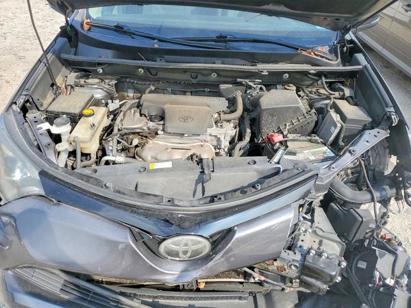 2018 TOYOTA RAV4 Adventure/XLE