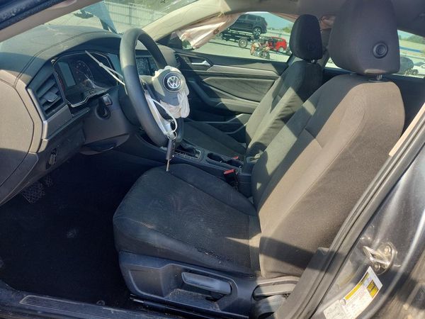 2019 VOLKSWAGEN JETTA S, SE, R-Line — DENT