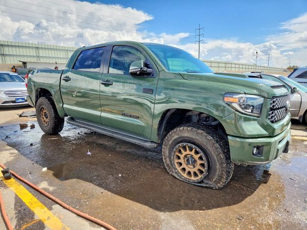 2021 TOYOTA TUNDRA