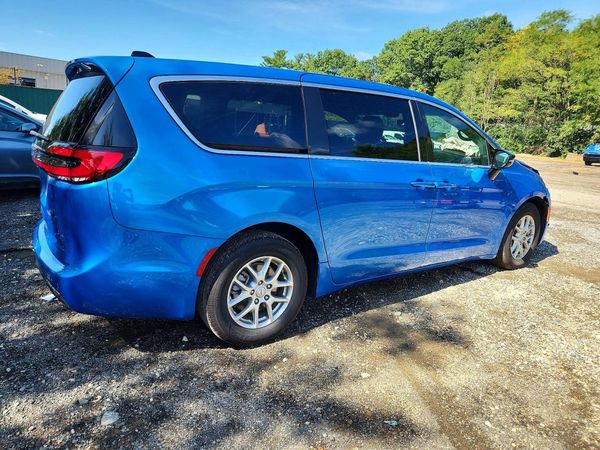 2026 CHRYSLER PACIFICA Select — PSRA