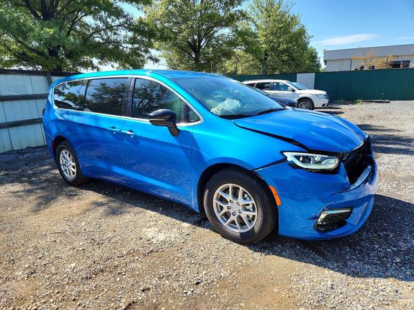 2026 CHRYSLER PACIFICA Select — Passenger 3/4