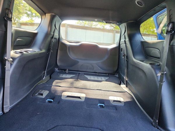 2026 CHRYSLER PACIFICA Select — SUVN