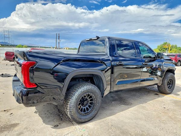 2023 TOYOTA TUNDRA