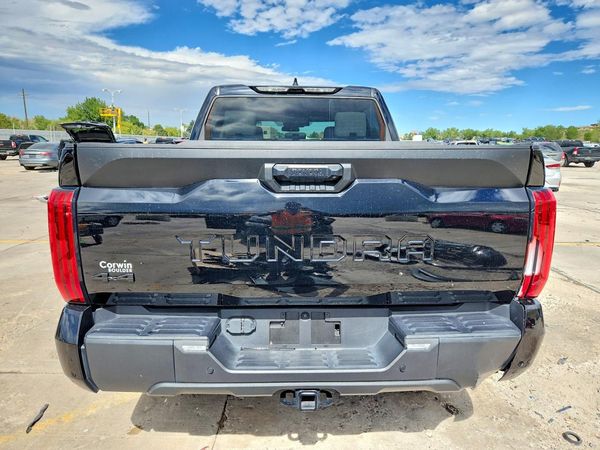2023 TOYOTA TUNDRA