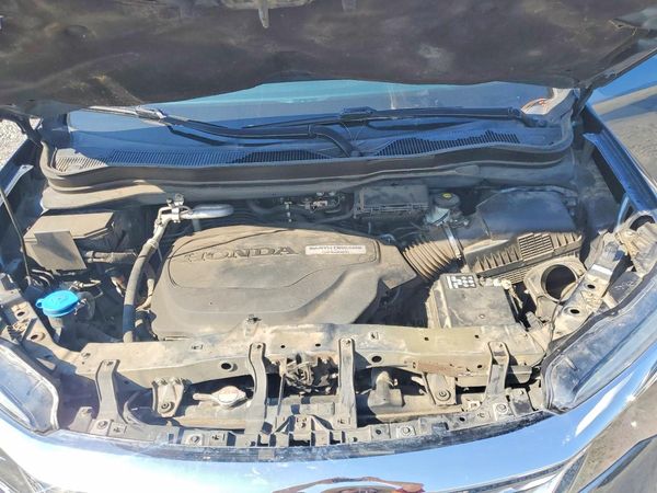 2019 HONDA PILOT EX — Engine bay
