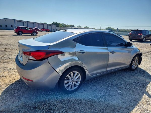 2016 HYUNDAI ELANTRA