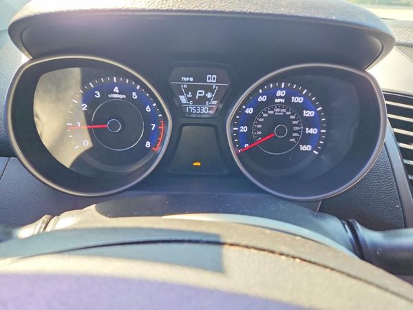 2016 HYUNDAI ELANTRA