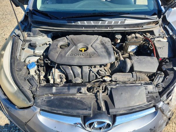 2016 HYUNDAI ELANTRA