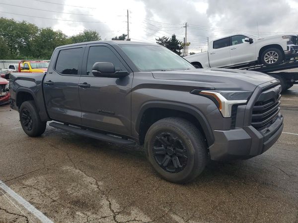 2025 TOYOTA TUNDRA