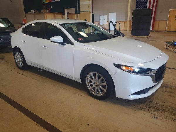 2022 MAZDA 3