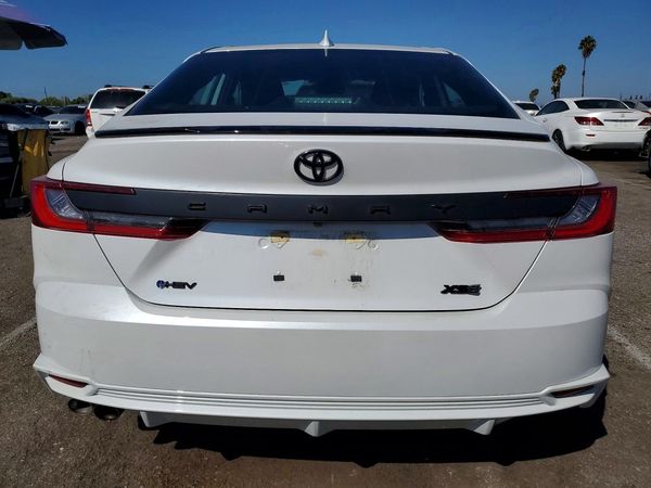 2026 TOYOTA CAMRY