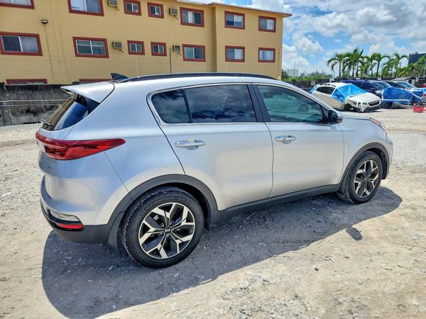 2022 KIA SPORTAGE