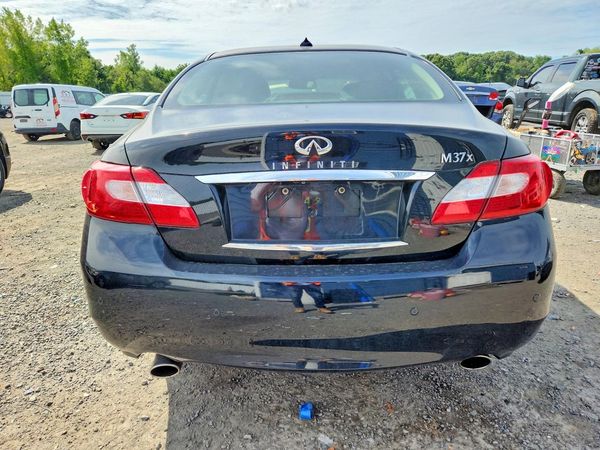 2013 INFINITI M37 — DIRR