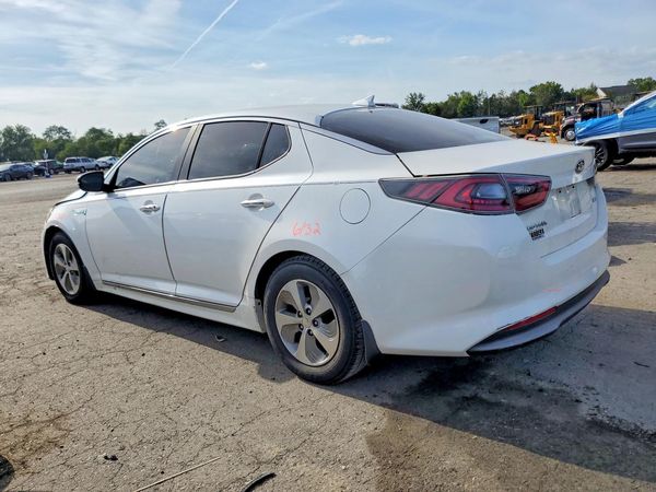 2016 KIA OPTIMA GL - Middle-low