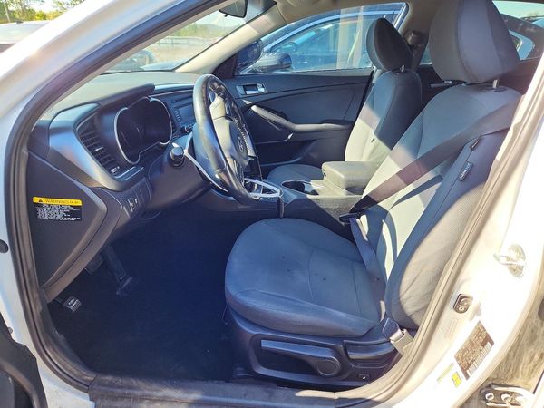 2016 KIA OPTIMA GL - Middle-low