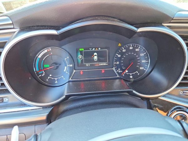 2016 KIA OPTIMA GL - Middle-low