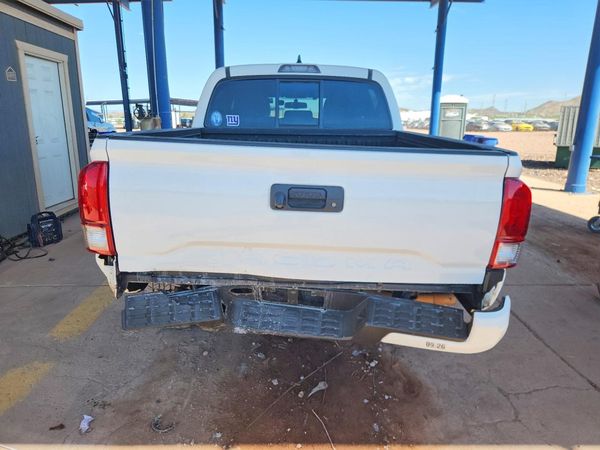 2016 TOYOTA TACOMA