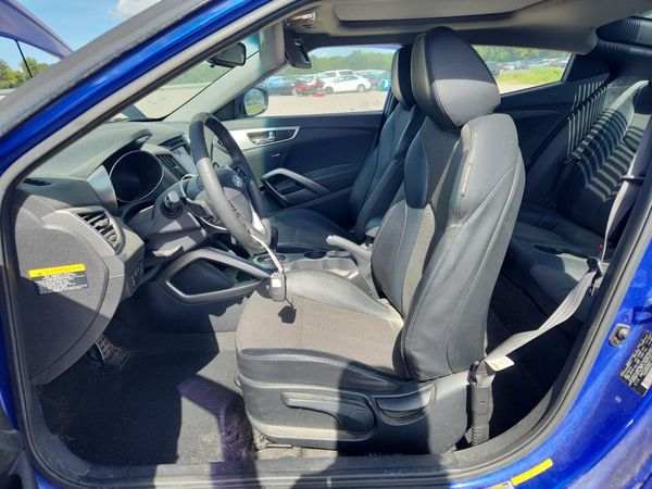 2013 HYUNDAI VELOSTER