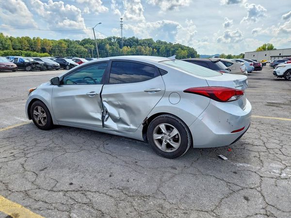 2014 HYUNDAI ELANTRA GLS(Middle)