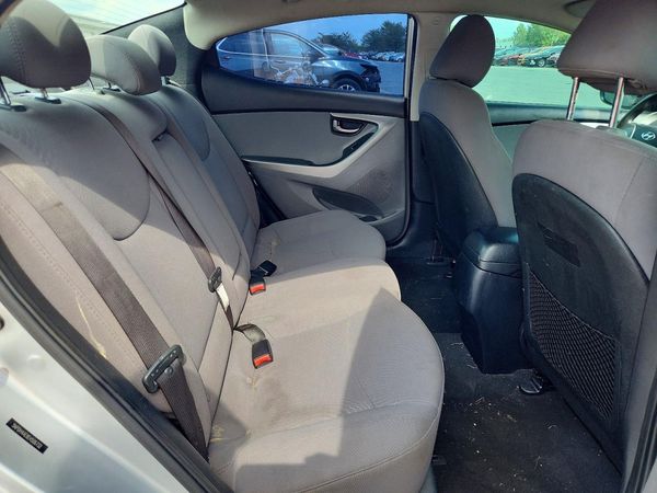 2014 HYUNDAI ELANTRA GLS(Middle)