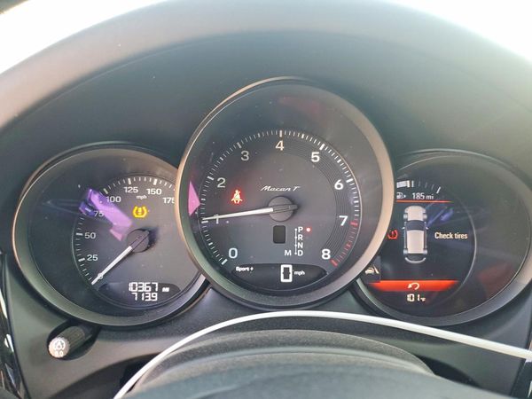 2024 PORSCHE MACAN Macan, Macan T