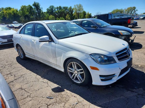 2014 MERCEDES-BENZ C-CLASS C300 4 MATIC