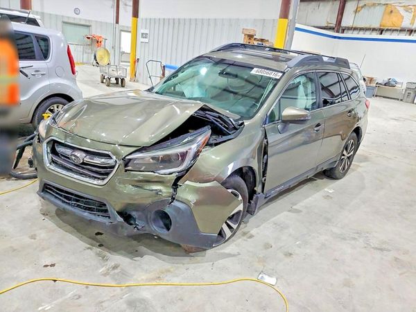 2018 SUBARU OUTBACK Limited+M/R — Front 3/4