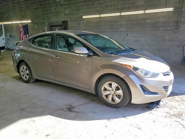 2016 HYUNDAI ELANTRA