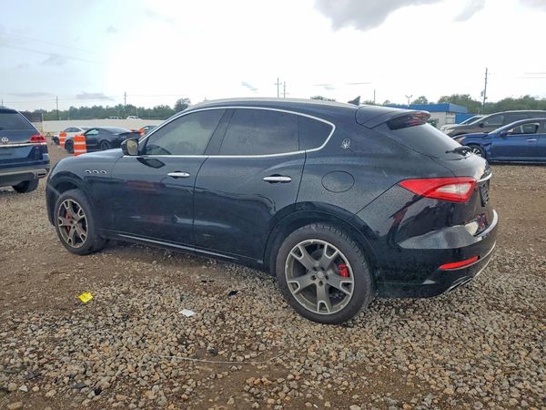 2017 MASERATI LEVANTE Luxury