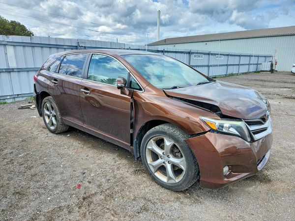 2014 TOYOTA VENZA XLE