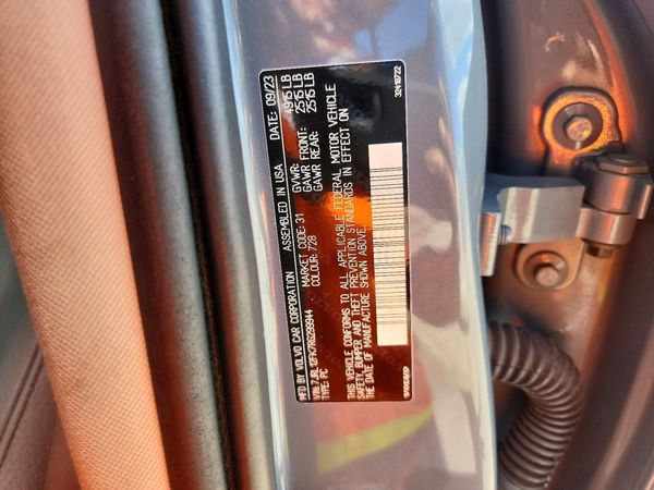 2024 VOLVO S60 Core — VINS